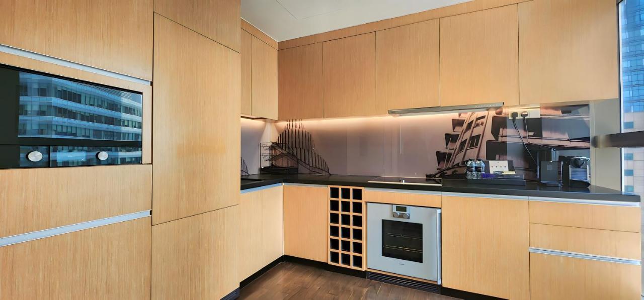 Ascott Raffles Place Singapur Exterior foto A kitchen in a private home