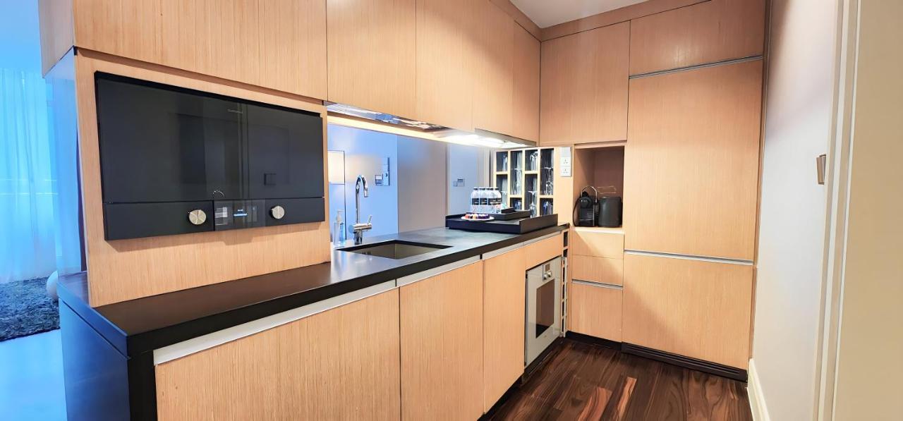 Ascott Raffles Place Singapur Exterior foto A kitchen in a private home
