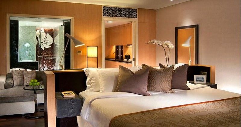 Ascott Raffles Place Singapur Exterior foto A bedroom at the Mandarin Oriental, London