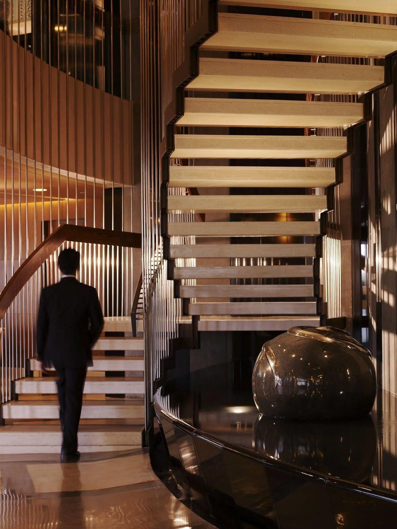 Ascott Raffles Place Singapur Exterior foto The staircase
